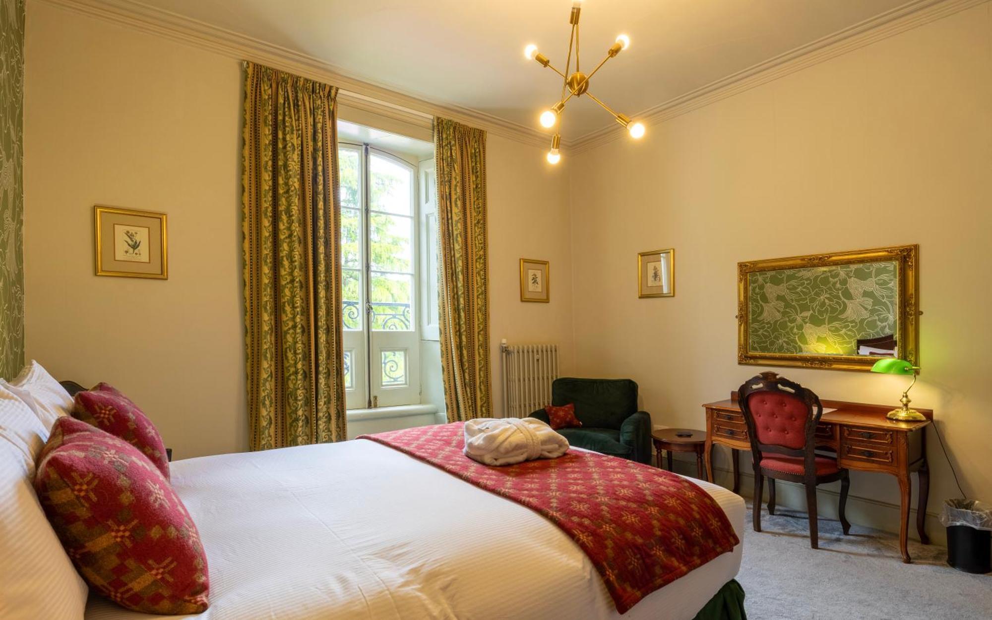 The Falcondale At Lampeter Room photo