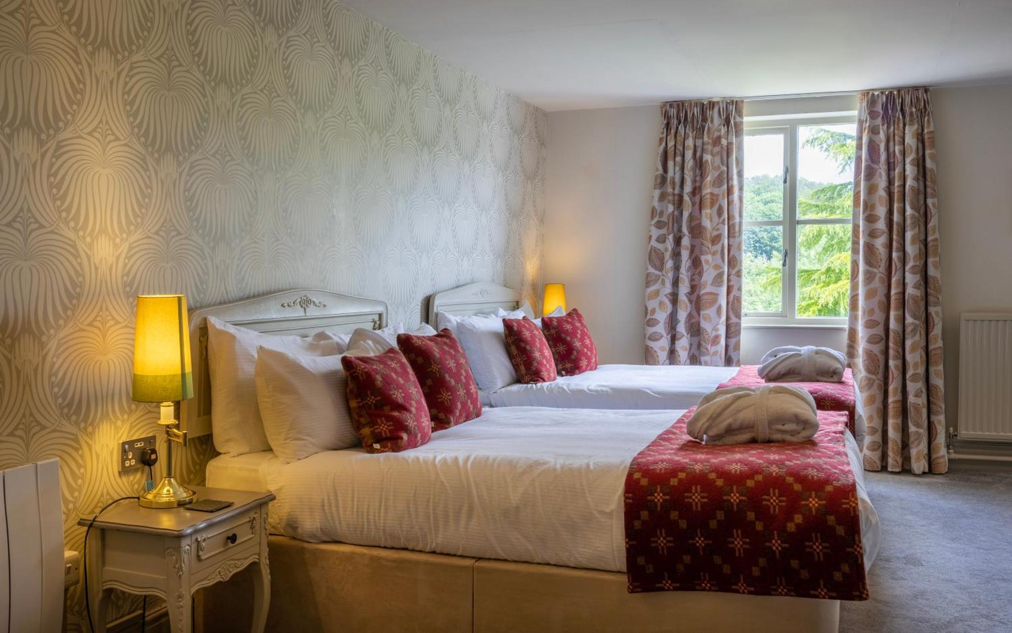 The Falcondale At Lampeter Room photo