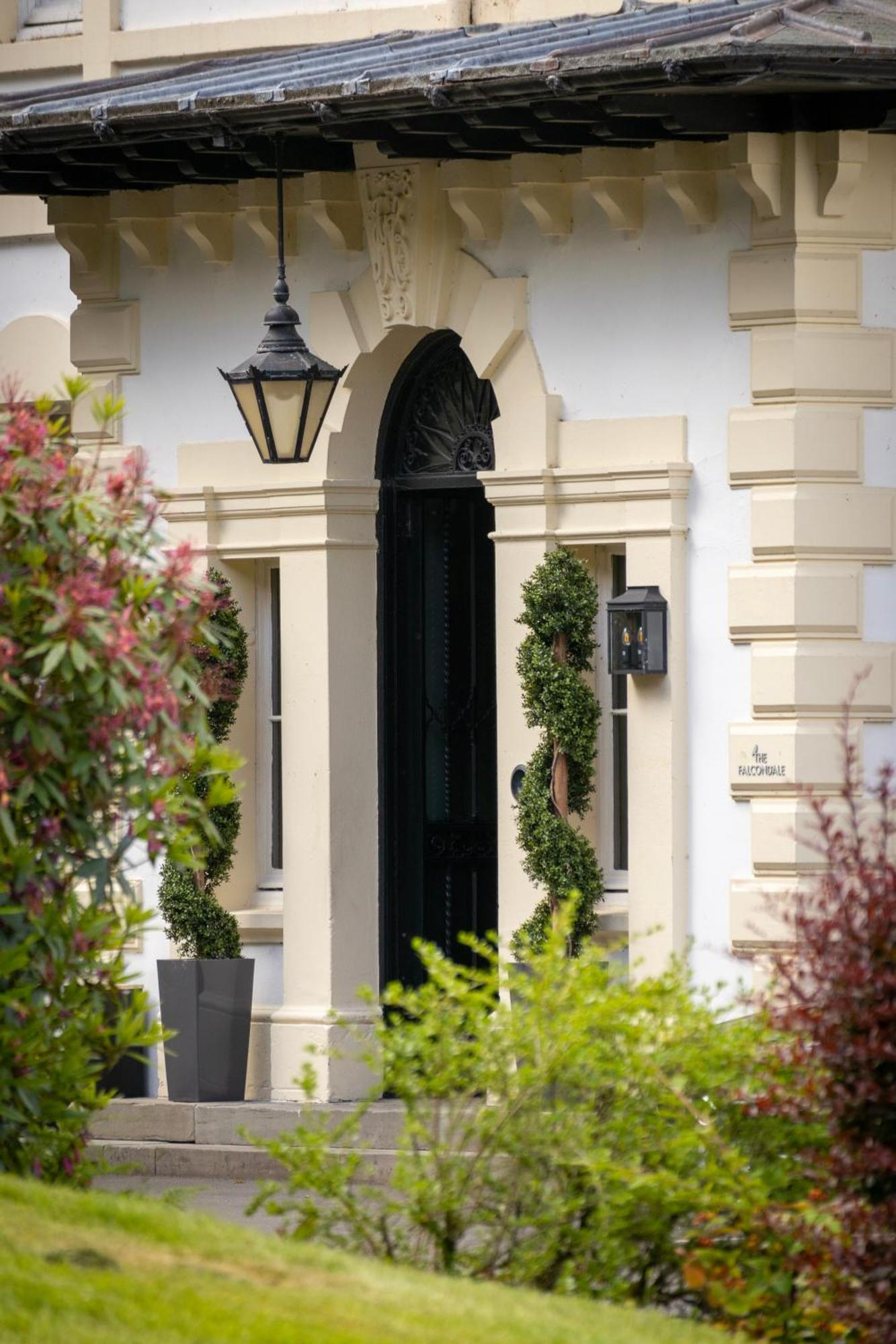 The Falcondale At Lampeter Hotel Exterior photo