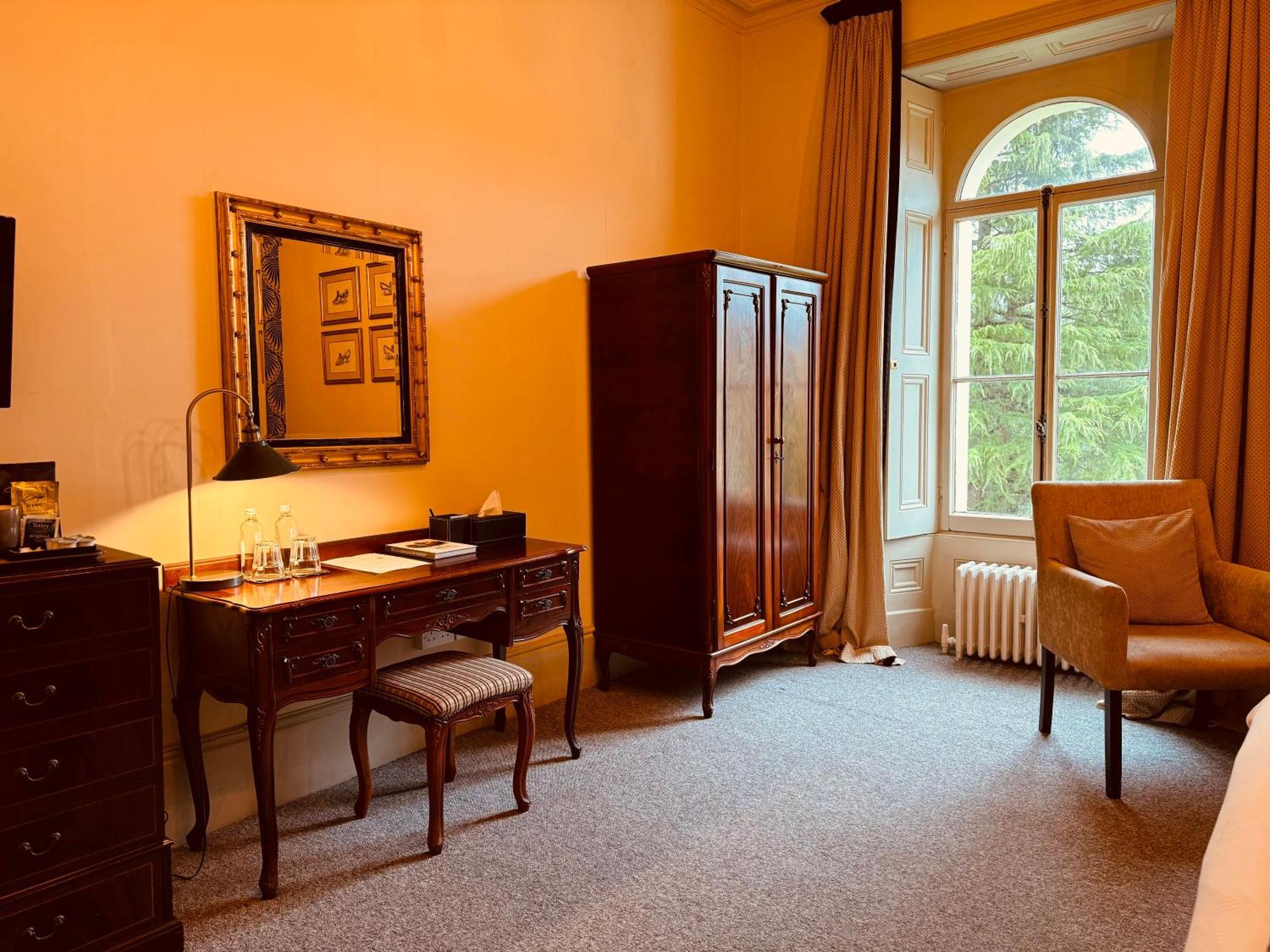 The Falcondale At Lampeter Room photo