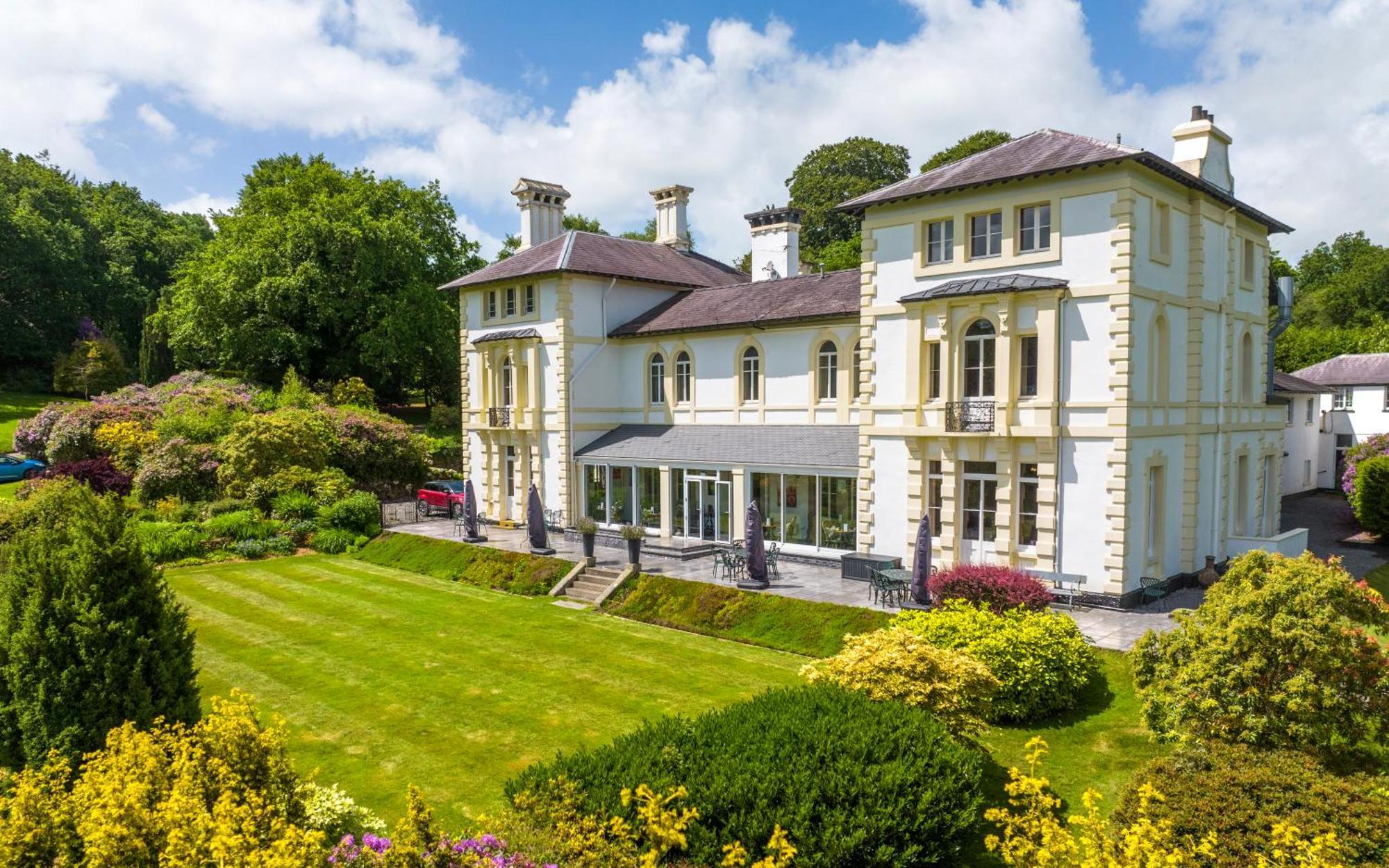 The Falcondale At Lampeter Hotel Exterior photo