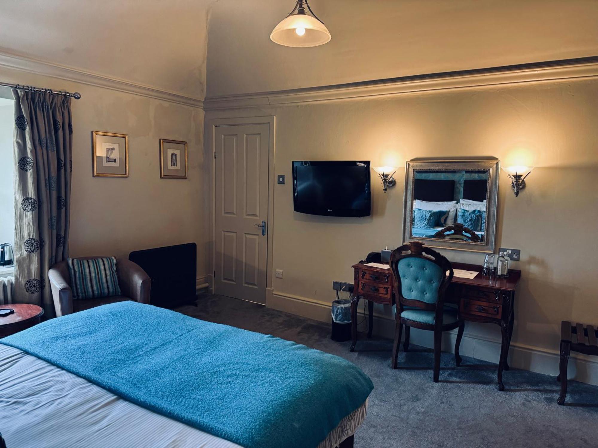 The Falcondale At Lampeter Room photo
