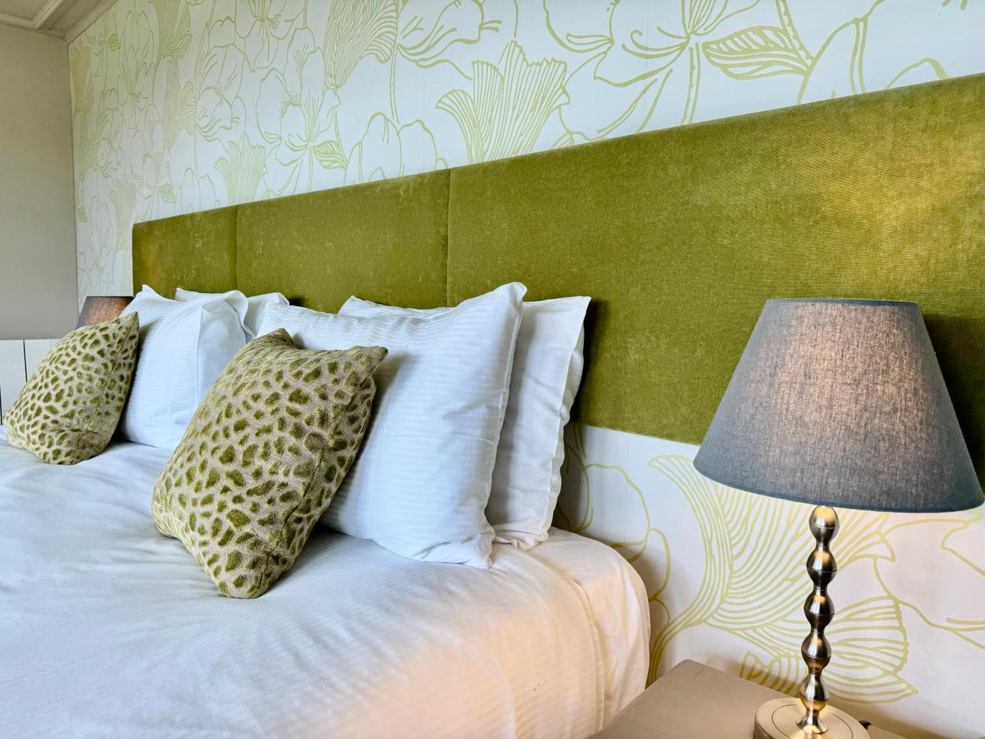 The Falcondale At Lampeter Room photo