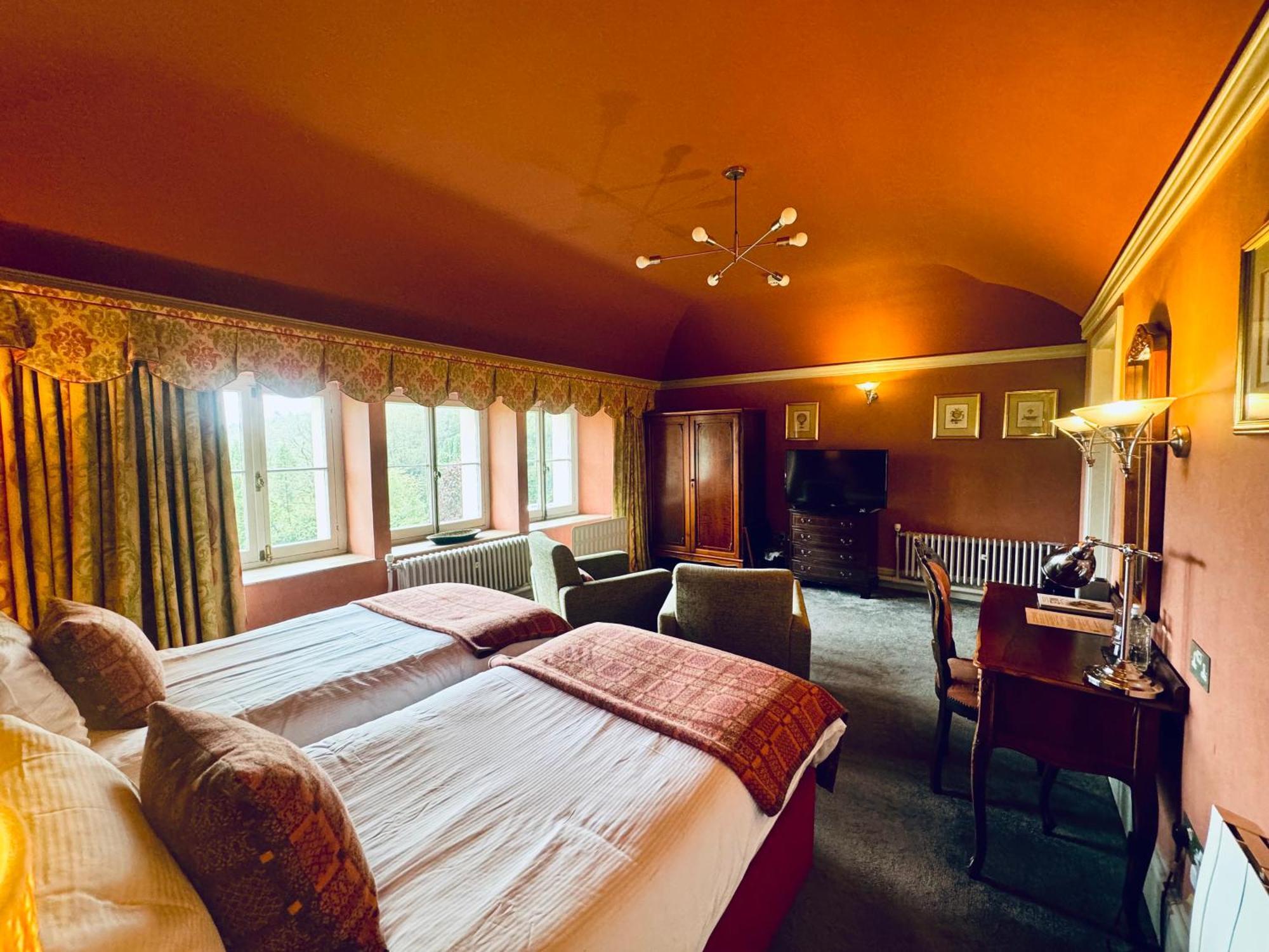 The Falcondale At Lampeter Room photo